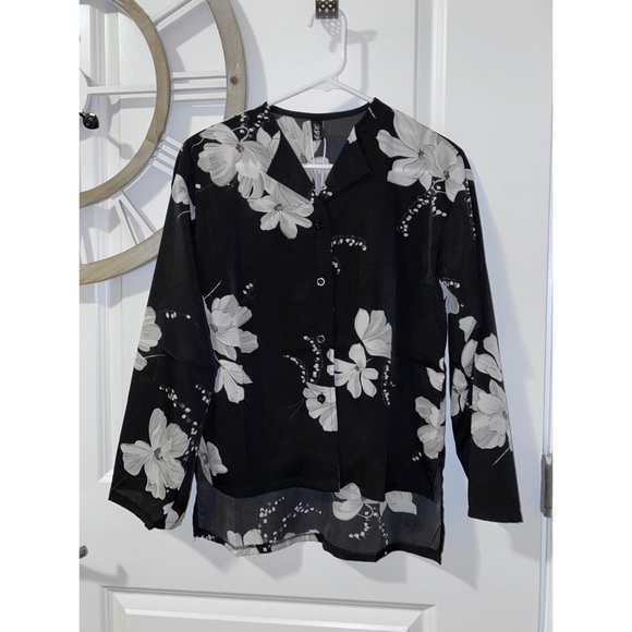 Chiffon blossom long sleeve - Picture 2 of 3